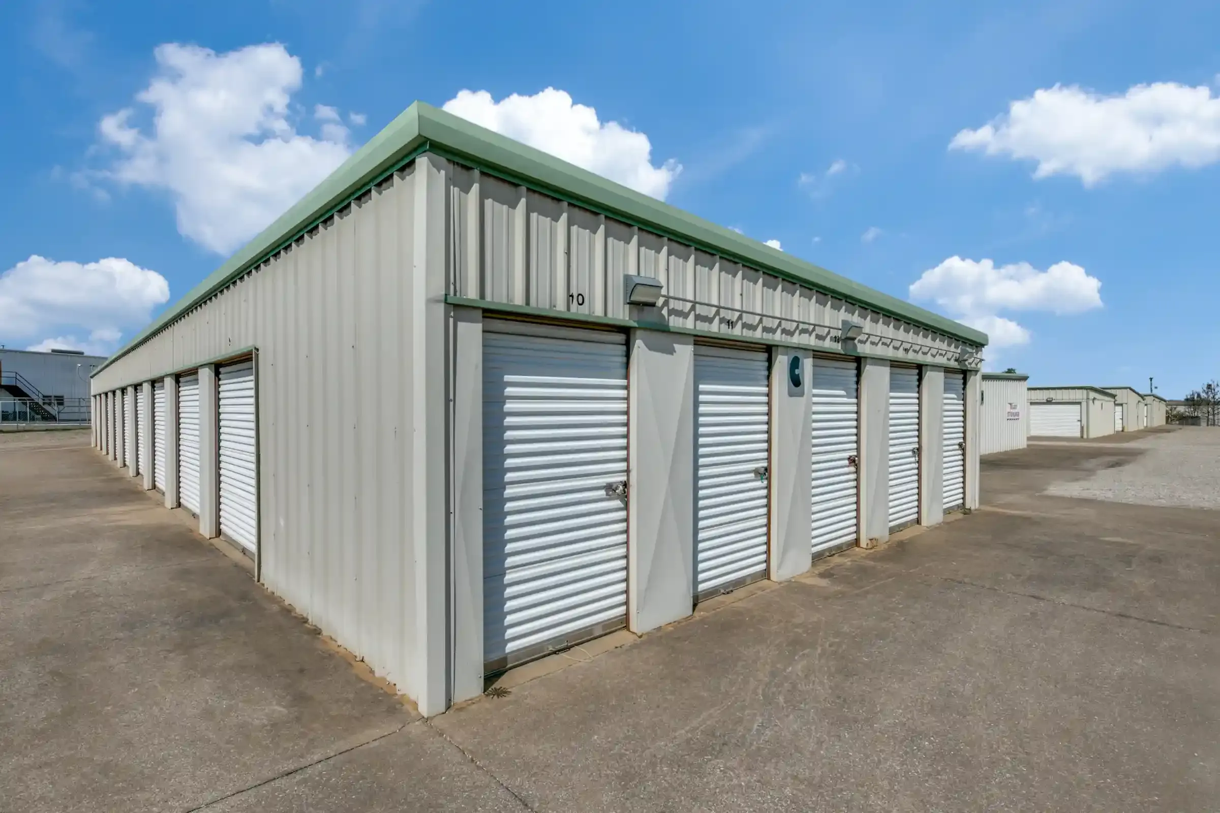 outdoor storage units