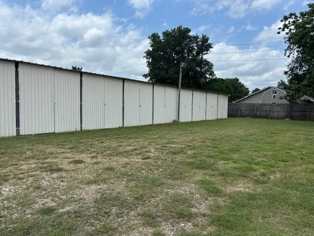 Outdoor storage Huffmeister Boat & RV Storage