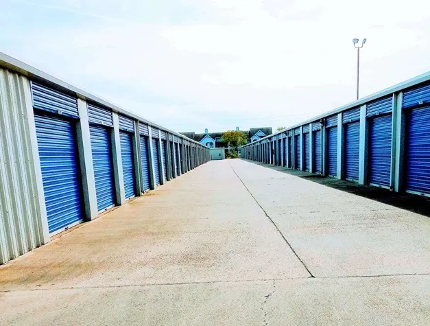 outdoor row of self storage units