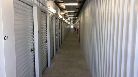 indoor-self-storage-unit-aisle