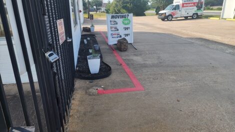 Clear Lake Storage UHaul Dealer