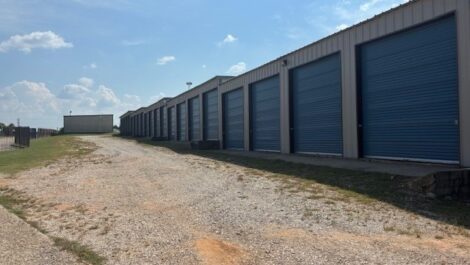 Lakeview Marina & Boat Storage outdoor, drive up storage